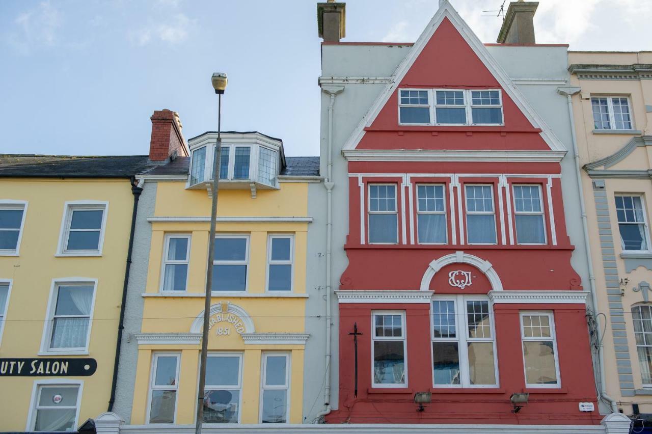 ホテル The Square Townhouse ファーモイ エクステリア 写真
