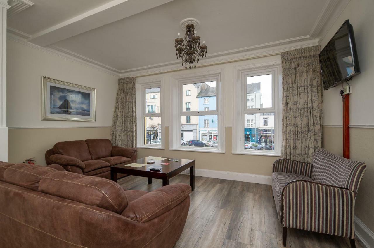 ホテル The Square Townhouse ファーモイ エクステリア 写真